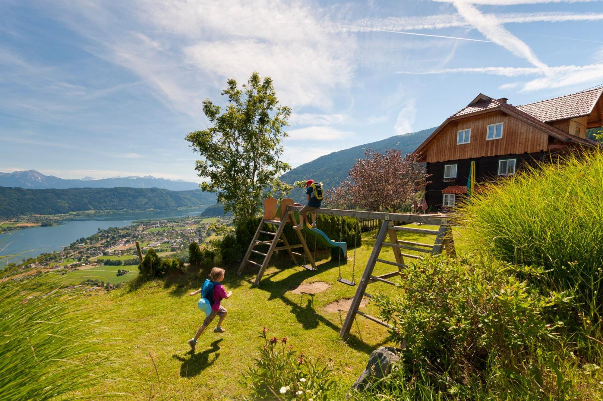 Blaues Haus Ferienwohnung Bodensdorf Ossiacher See Gerlitzen Alpe Exterior photo
